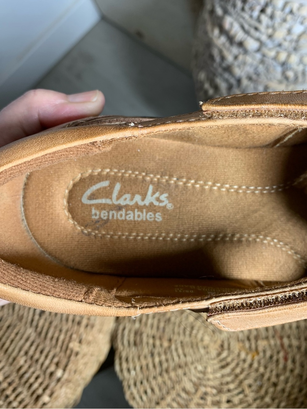 Clarks Nikki Regatta Bendables Tan Brown Leather Closed-Toe Slip-Ons Loafers 7.5 - Picture 10 of 11